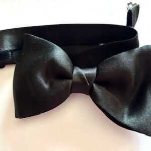 Joseph Abboud black 100% silk handmade bow tie